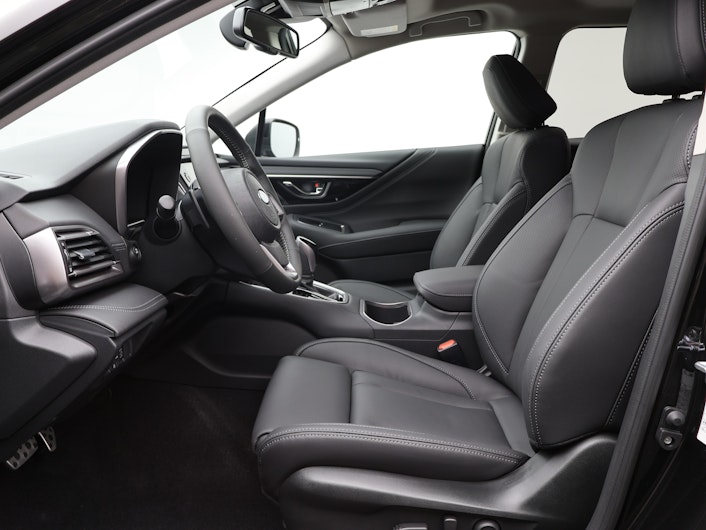 Vehicle image SUBARU OUTBACK