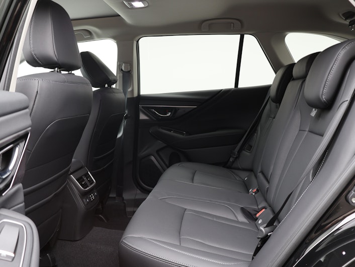 Vehicle image SUBARU OUTBACK