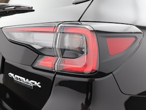 Vehicle image SUBARU Outback 2.5i Final Edition