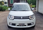 First vehicle image