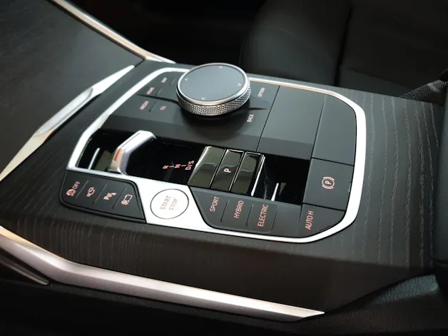 BMW 330e xDrive Touring