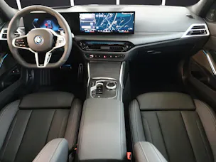 BMW 330e xDrive Touring