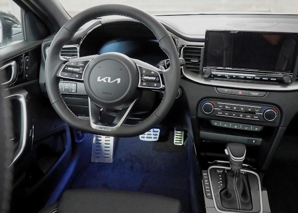 Vehicle image 4 Vehicle image 4