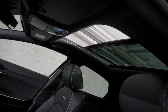 Vehicle image 8 Vehicle image 8