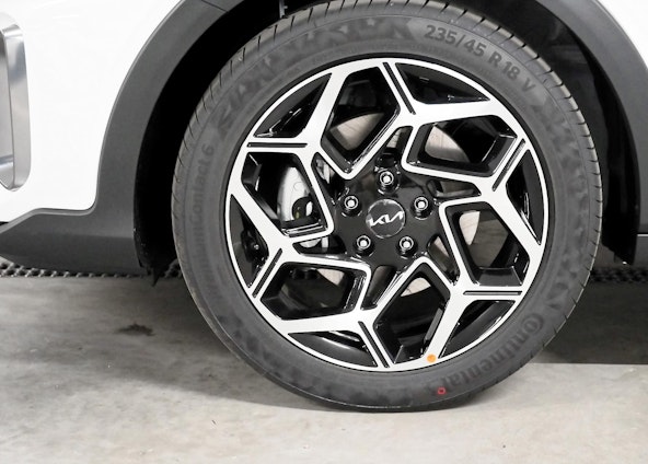 Vehicle image 15 Vehicle image 15