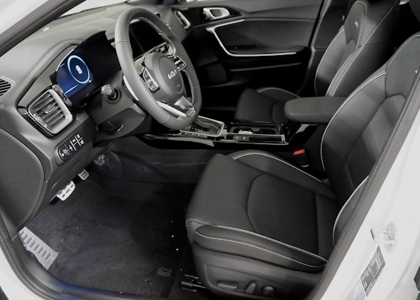 Vehicle image 2 Vehicle image 2