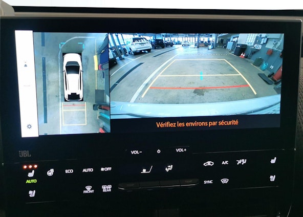 Vehicle image 6 Vehicle image 6