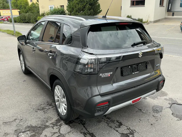 Suzuki S-Cross 1.4 T Compact+ Hybrid 4x4
