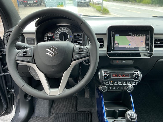 Vehicle image 8