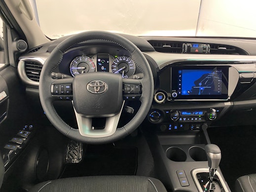 TOYOTA Hilux Double Cab.-Pick-up 2.4 D-4D 150 Style 3