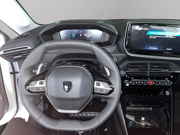 PEUGEOT 208 1.2 Hybrid Style