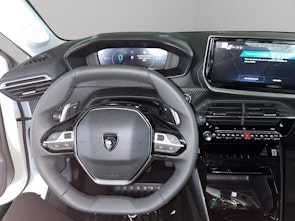 Vehicle image PEUGEOT 208 1.2 Hybrid Style