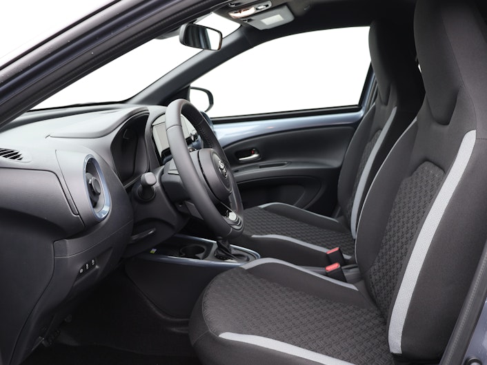 Vehicle image TOYOTA AYGO X