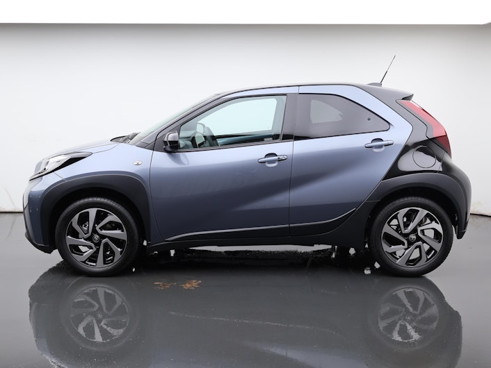 Vehicle image TOYOTA AYGO X