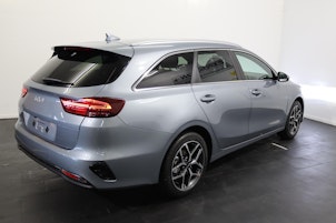 Vehicle image KIA Ceed SW 1.5 T-GDi MHEV Power