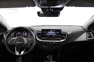 Vehicle image KIA Ceed SW 1.5 T-GDi MHEV Power