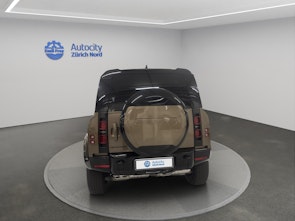 Vehicle image LAND ROVER Defender 90 3.0 D I6 250 X-Dynamic SE