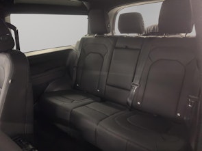 Vehicle image LAND ROVER Defender 90 3.0 D I6 250 X-Dynamic SE