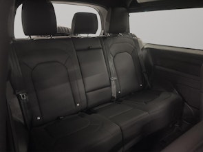 Vehicle image LAND ROVER Defender 90 3.0 D I6 250 X-Dynamic SE