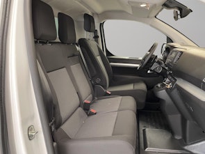 Vehicle image OPEL Vivaro Cargo 2.7 t M 2.0 D 177 S/S