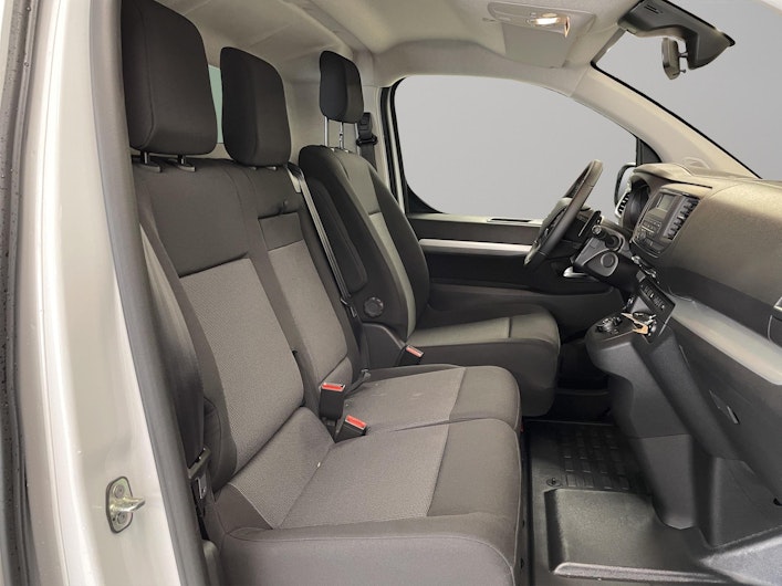 Vehicle image OPEL VIVARO