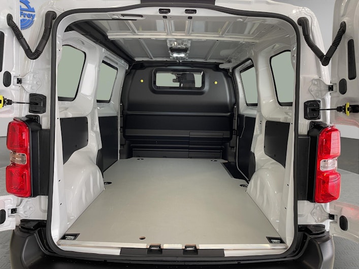 Vehicle image OPEL VIVARO