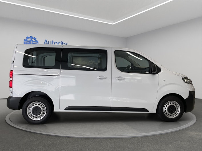Vehicle image OPEL VIVARO