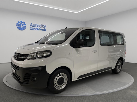 First vehicle image
