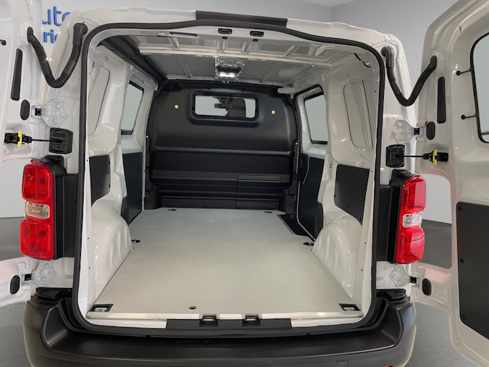 Vehicle image OPEL VIVARO