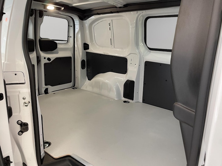 Vehicle image OPEL VIVARO