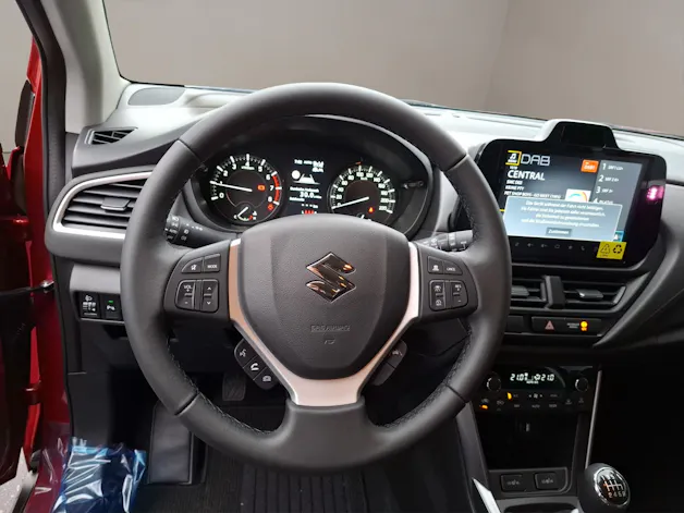 Suzuki S-Cross 1.4 T Compact+ Hybrid 4x4