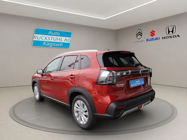 Suzuki S-Cross 1.4 T Compact+ Hybrid 4x4