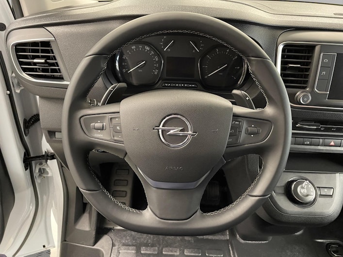 Vehicle image OPEL VIVARO