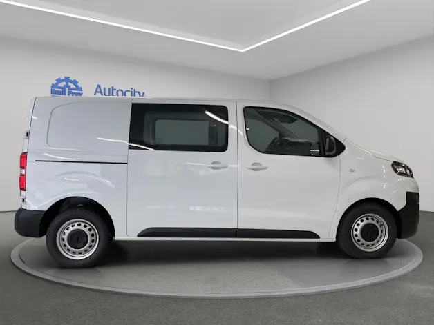 Opel Vivaro Cargo 2.7 t M 2.0 D 177 S/S