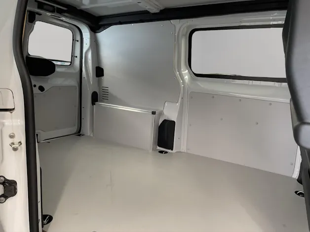 Opel Vivaro Cargo 2.7 t M 2.0 D 177 S/S