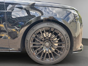 Vehicle image LAND ROVER Range Rover Sport 4.4 V8 SV Edition One