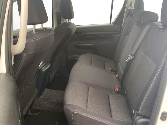 Vehicle image 6 Vehicle image 6