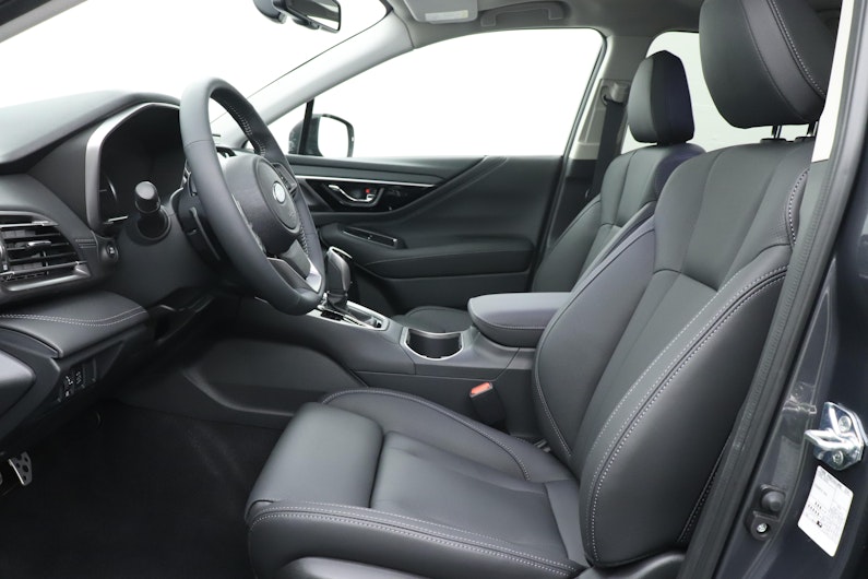 Vehicle image SUBARU OUTBACK