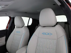 Fiat 600 1.2 Hybrid 136 La Prima