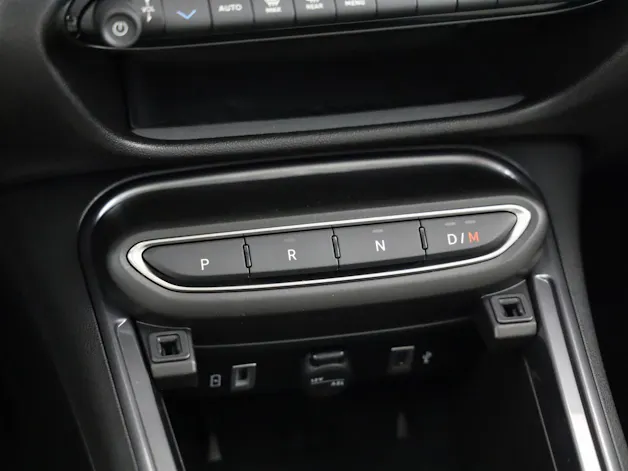 Fiat 600 1.2 Hybrid 136 La Prima