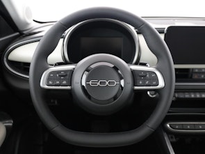 Vehicle image FIAT 600 1.2 Hybrid 136 La Prima