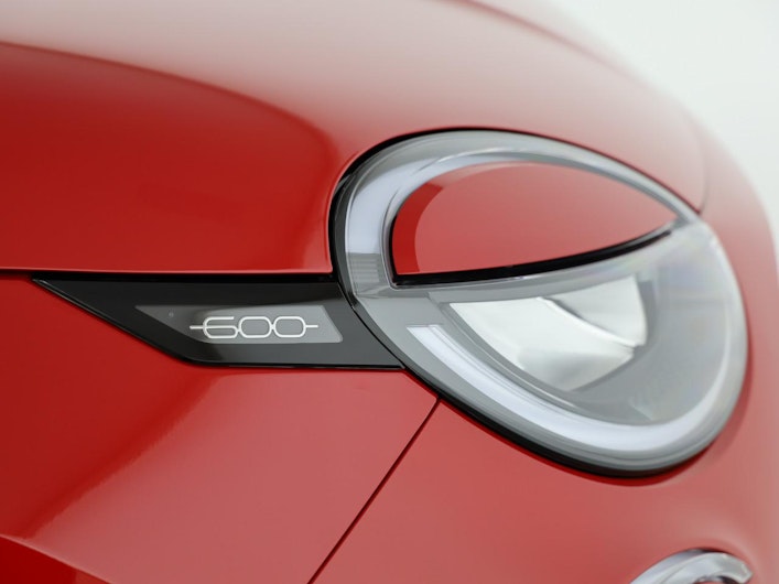 Vehicle image FIAT 600