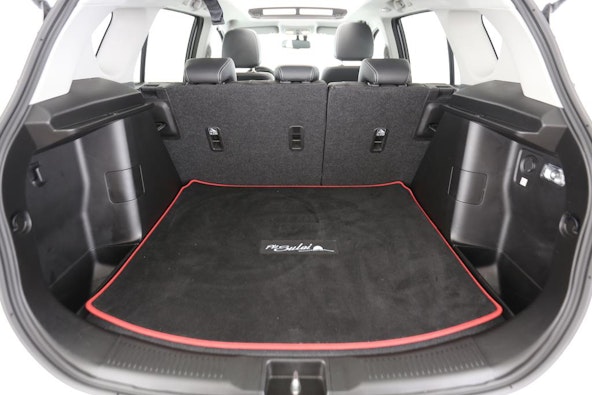 Vehicle image 9 Vehicle image 9