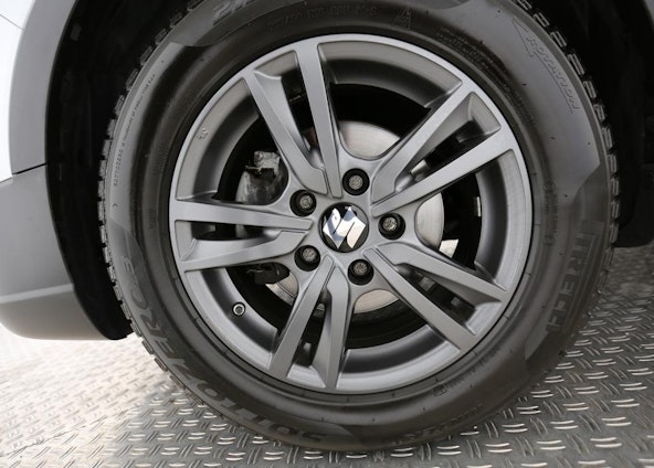 Vehicle image 10 Vehicle image 10