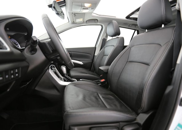 Vehicle image 2 Vehicle image 2