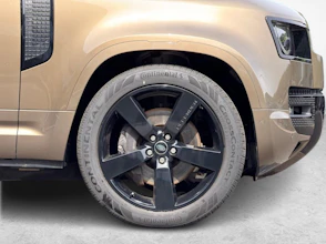 https://vehicle.imgix.net/3902706/e7adbe7d-b002-46d1-af29-38d127e513d2.jpg