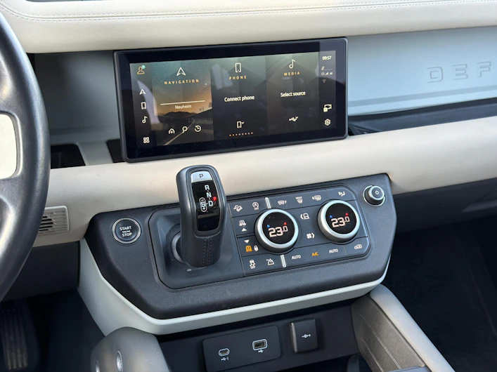 Fahrzeugbild LAND ROVER DEFENDER