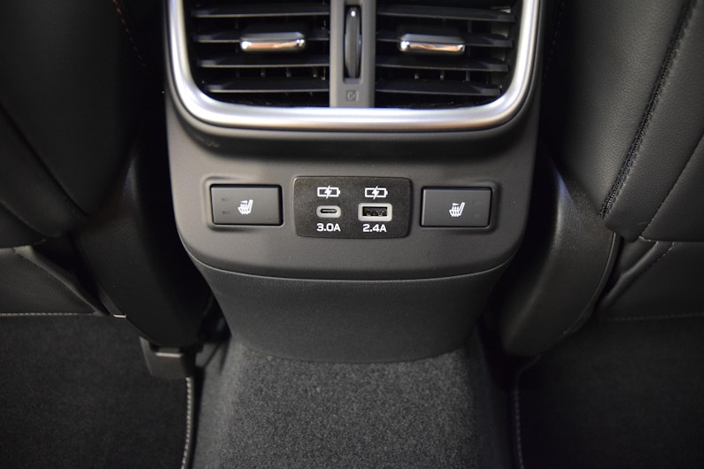 Vehicle image SUBARU OUTBACK