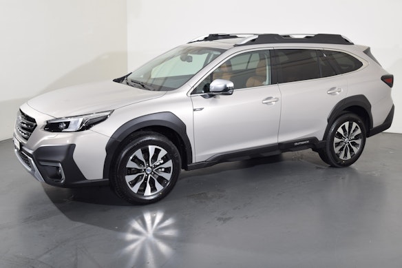 SUBARU Outback 2.5i 30th Anniversary Edition 2