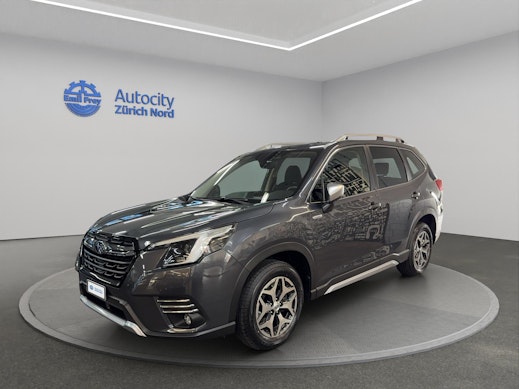 SUBARU Forester Station 2.0i e-Boxer Swiss Plus 0